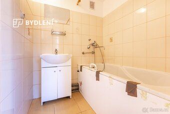 Ve výhradním zastoupení majitele Vám nabízím ke koupi byt o 