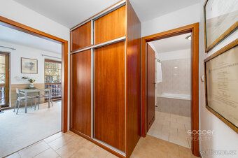 Z obýváku přímo na sjezdovku! Stylový apartmán 1+kk (36,8 m²