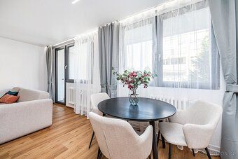 Ev.č. 01307 Prodej bytu 4+kk, 75 m², Benešov u Prahy
Nabízím