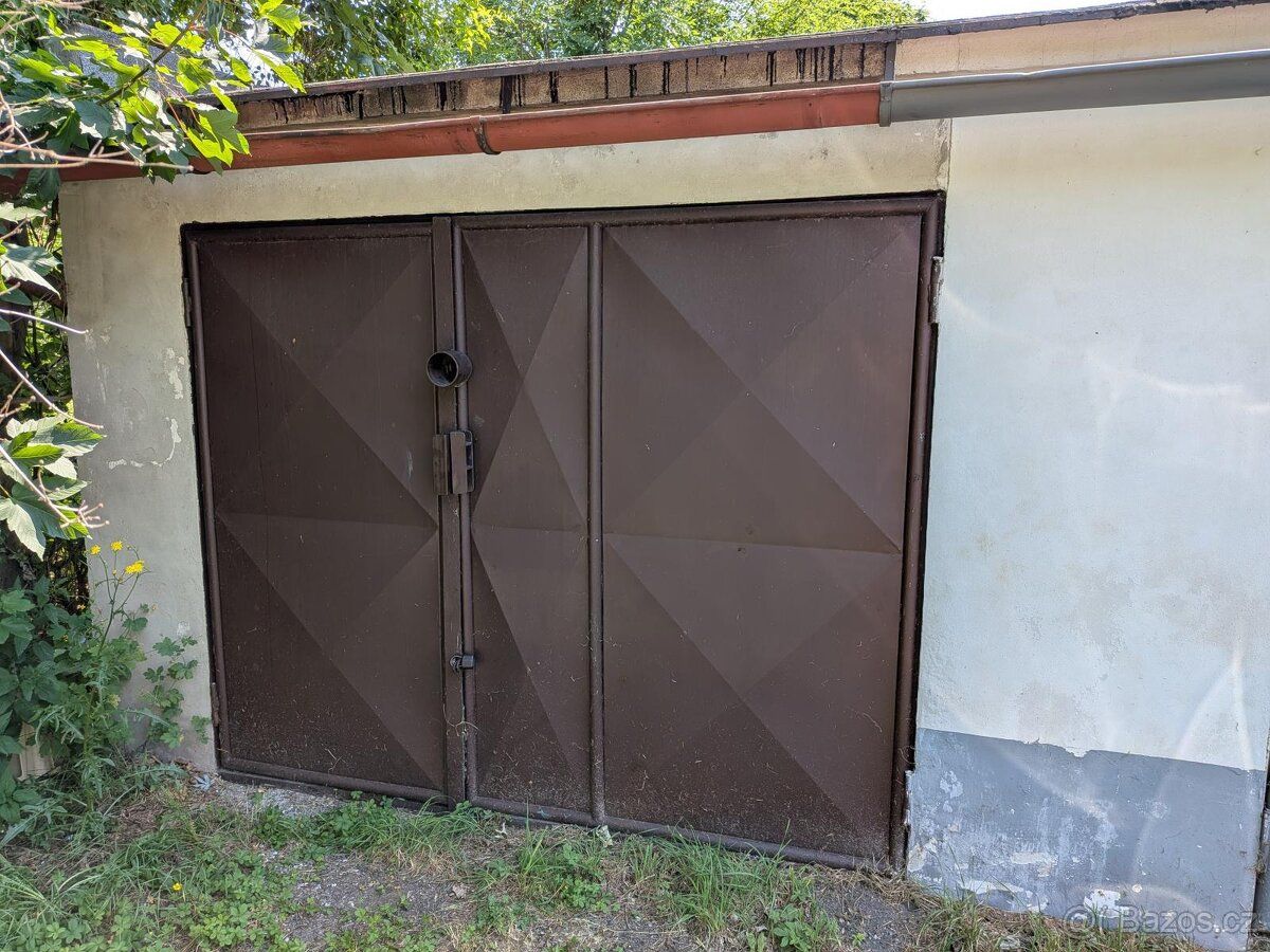 Nabízíme garáž o výměře 39m and sup2; na jihovýchodním konci