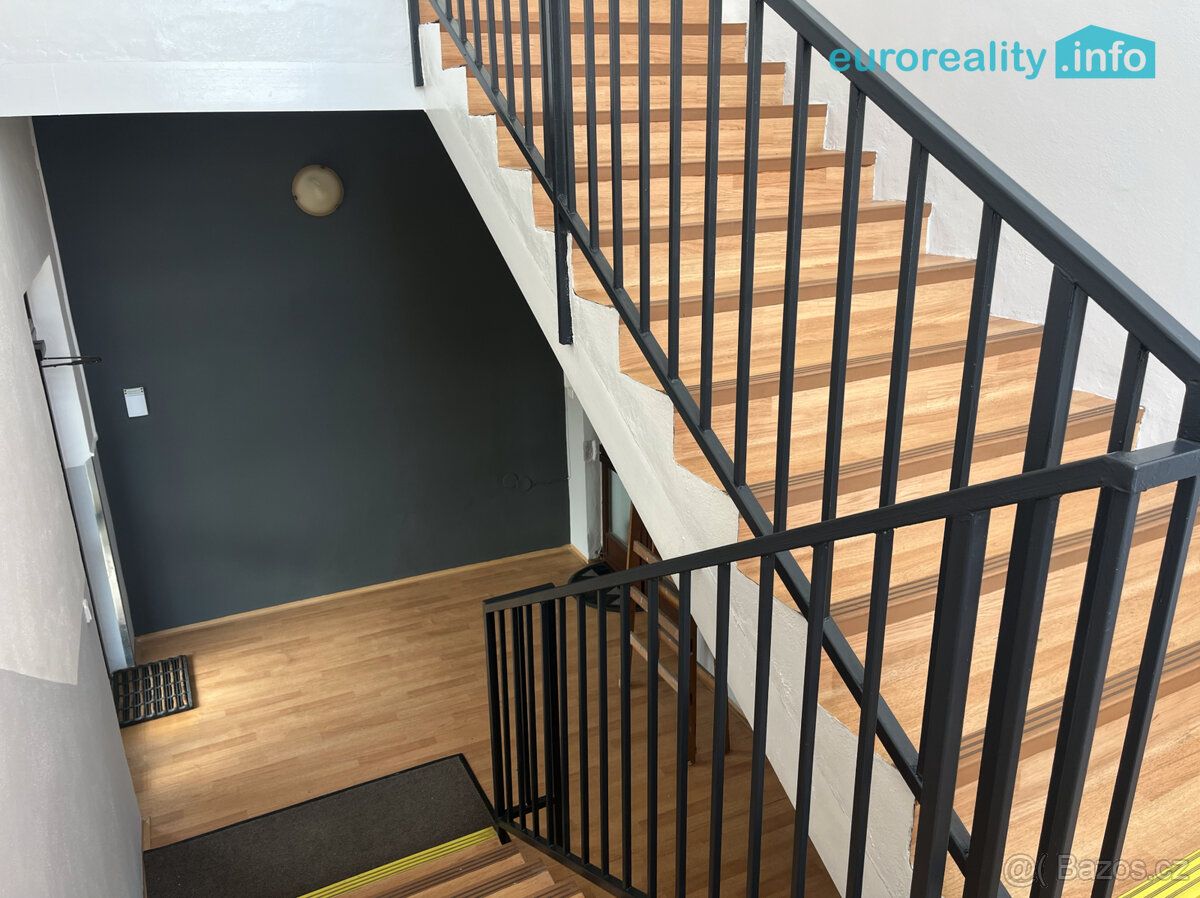 Pronájem kancelářských prostor o rozloze 20 m2 až 80 m2, Mar