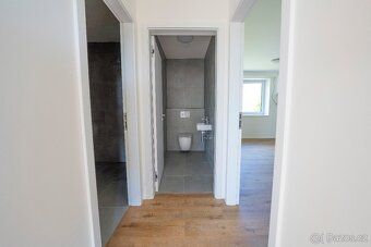 Viladům Jalovčí je projekt rezidenčního bydlení v obci Svino