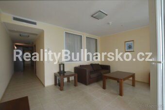 Bulharsko, Pomorie 8200 – Luxusní studio 1+kk s přímým výhle
