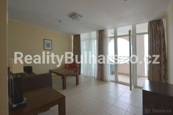 Bulharsko, Pomorie 8200 – Luxusní studio 1+kk s přímým výhle