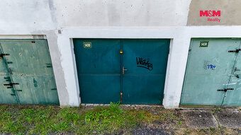 Nabízíme k prodeji řadovou garáž o výměře 18 m² v Lounech. G