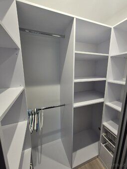Pronajmu byt 2+kk o velikosti 53 m² na ulici Revoluční 14b. 
