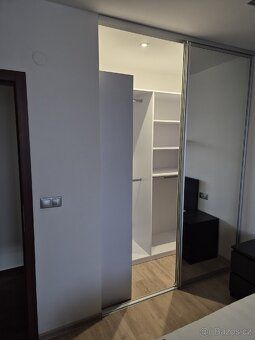 Pronajmu byt 2+kk o velikosti 53 m² na ulici Revoluční 14b. 