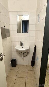 Nabízíme k pronájmu nebytové prostory o rozloze 99,18 m2 ve 