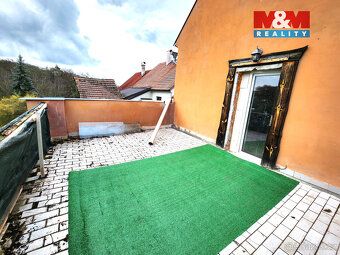 Nabízíme k prodeji samostatně stojící chalupu se zahradou o 