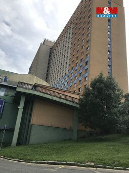 Nabízíme k pronájmu kryté garážové stání v lokalitě praha 4 