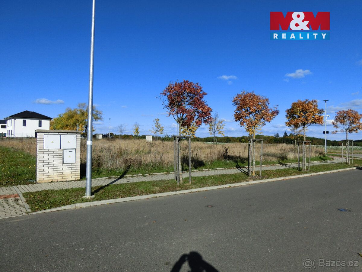 Nabízíme k prodeji atraktivní stavební pozemek o rozloze 929