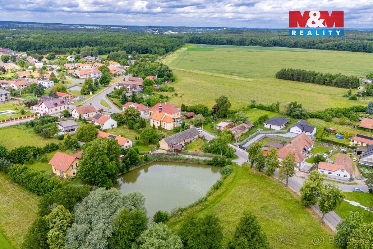Nabízíme k prodeji pozemek o rozloze 345 m², ideální pro výs