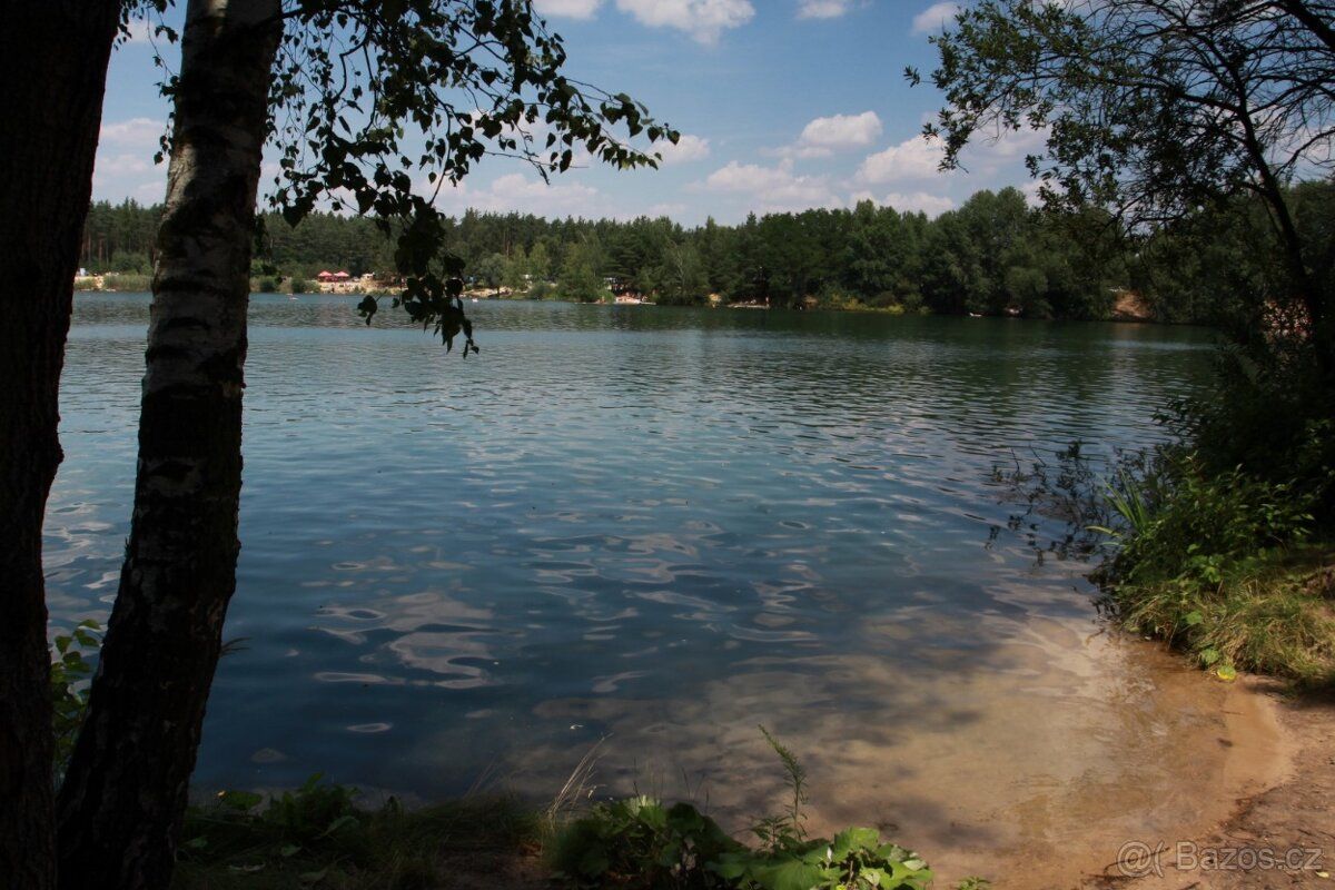Pozemek v Pardubickém kraji Velikost nad 200 m², vhodný jako
