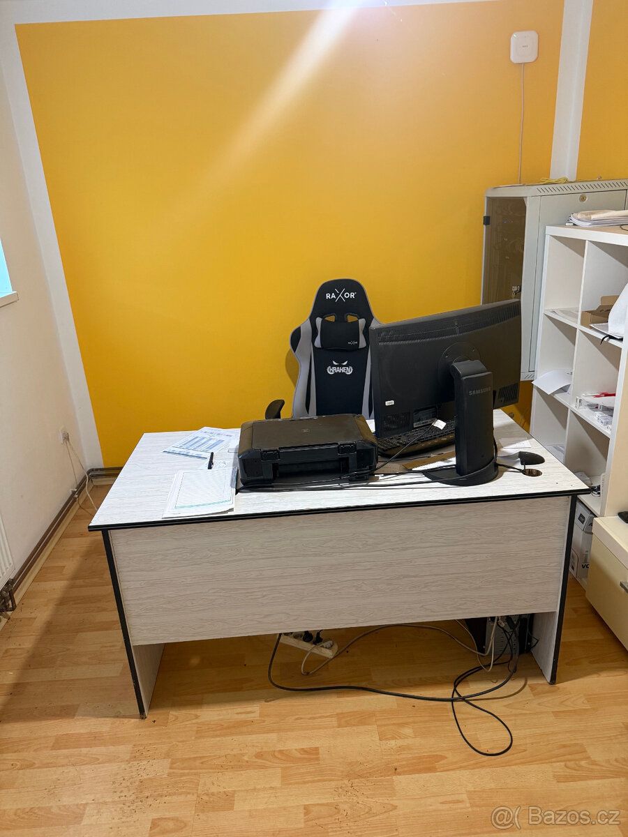 Pronájem skladu(možnost zámečnická nebo truhlářská dílna atd