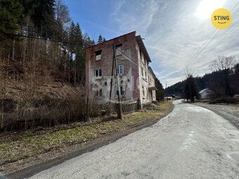 Ve výhradním zastoupení majitele si Vám dovolujeme nabídnout