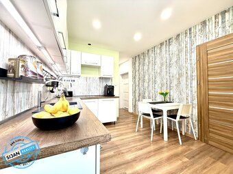 Nabízíme prostorný a moderní byt 4+1 v blízkosti centra Krno