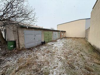 Garáž v OV je umístěna nedaleko centra města Litoměřice, v u