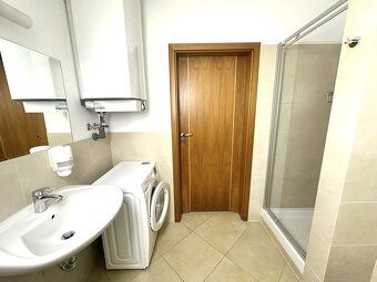 Nabízím k prodeji kompletně zařízený apartmán v klidnější čá