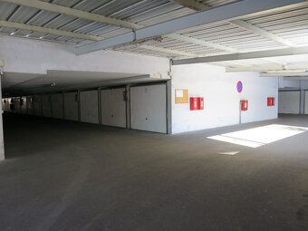 Prodám garáž na adrese 37005 České Budějovice sídliště Máj. 