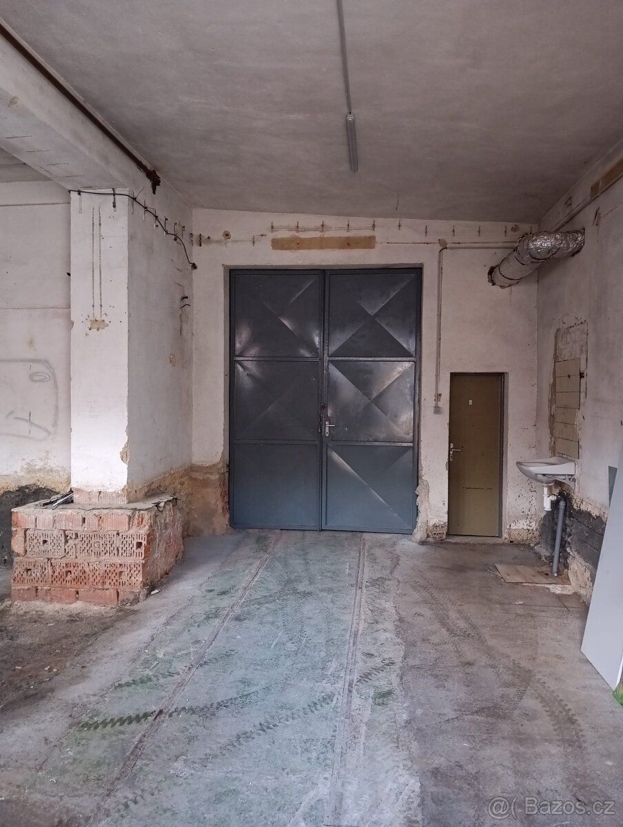 Pronajmu nebytový prostor 80m2 Kunštát na Moravě, vlastní vs