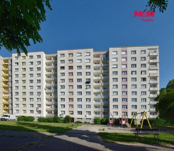 Nabízíme k dlouhodobému pronájmu vybavený, zrekonstruovaný b