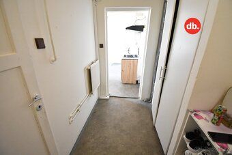 Ev.č. 01817 Nabízíme k prodeji prostorný byt 2+kk o výměře c