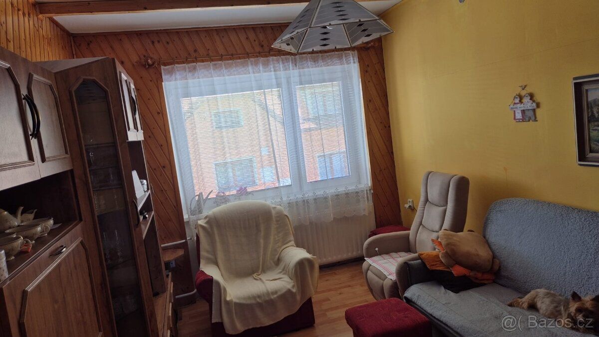 Pronajmu byt 2+1 65m2 v přízemí RD. Možnost pronájmu zahrady