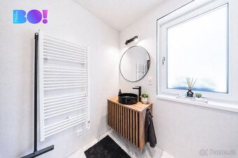 Hledáte moderní rodinné bydlení, kam si stačí přivézt osobní