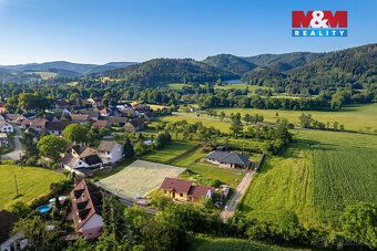 Nabízíme k prodeji výjimečný pozemek o rozloze 1016 m² v mal