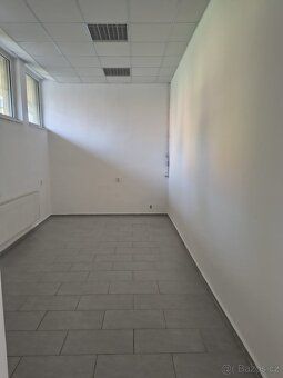 Nabízím k pronájmu nebytový prostor v Karviné 4-Ráj. Užitná 