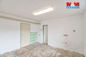 Nabízíme k prodeji samostatný rodinný dům v klidné části obc