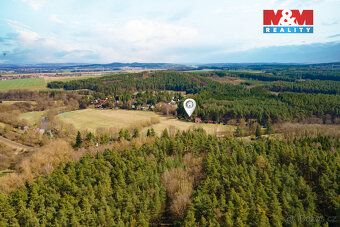 Prodej samostatné chaty v klidné části obce Hradec u Stoda. 