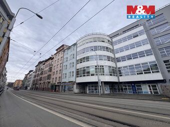 Prodej bytu v osobním vlastnictví v cihlovém bytovém domě v 