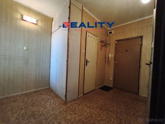Nabízíme k prodeji slunný byt o dispozici 3+1 s lodžií s cel