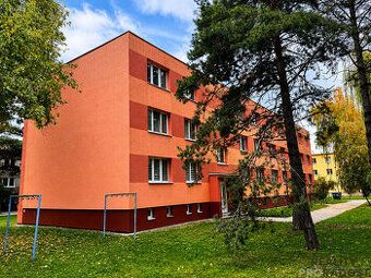 Nabízíme k pronájmu prostorný byt 2+1 v Hodoníně, ve vyhledá