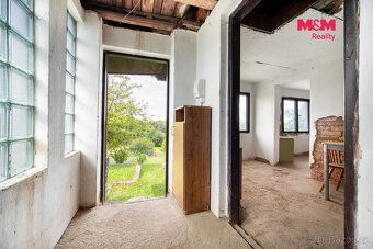 Nabízíme k prodeji zděnou chatu v katastru obce Bystřice nad