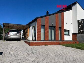 Nabízíme k prodeji moderní rodinný dům o dispozici 4+kk, kte