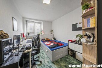 Hledáš dům tak velikej, že se tam vejde hromada lidí? Nebo ř