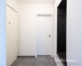 K dlouhodobému podnájmu nabízíme krásný byt o dispozici 2+kk