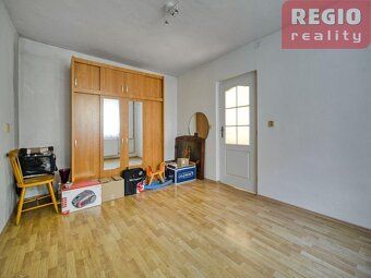 Nabízíme Vám ke koupi prostorný zděný rodinný dům o dispozic