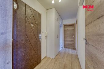 Nabízíme k pronájmu byt 2+1 po kompletní rekonstrukci v cent