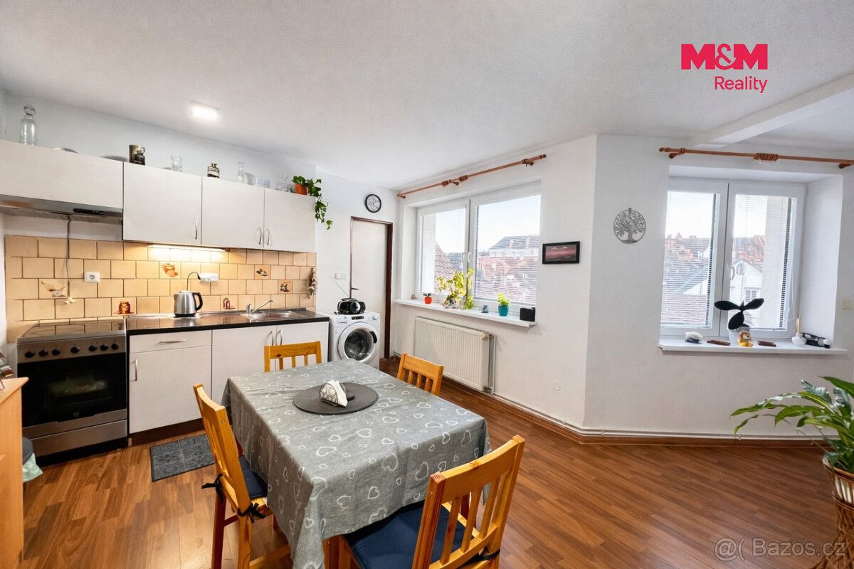 Pronájem bytu 2+kk o užitné ploše 50 m² v centru Opočna pod 