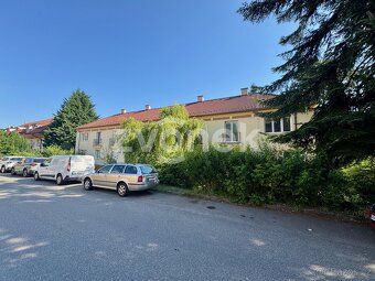 Ev.č. ZL04762 Nabízíme k pronájmu moderní a světlý byt 2+kk 