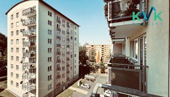 Nabízím k pronájmu byt v dispozici 1+kk s balkonem (cca 4 m²