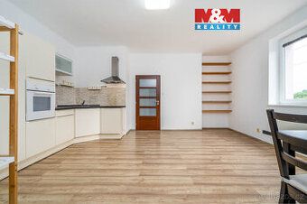 Prodám prostorný byt 3+kk o velikosti 72 m2, který se nacház