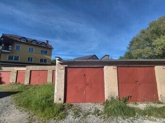 Nabízím prostornou garáž stojící na pozemcích parcelní číslo