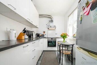 Prodám prostorný byt 3+kk o velikosti 72 m2, který se nacház