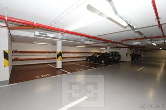Ev.č. N09430 K dispozici od 1. 7. 2026
Exkluzivně Vám nabízí