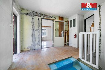 Prodej řadového rodinného domu v klidné části Jáchymova. Cih