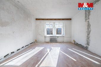 Prodej řadového rodinného domu v klidné části Jáchymova. Cih